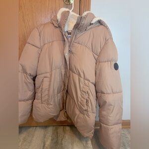 Madden Girl MED puffer coat one small flaw on sleeve